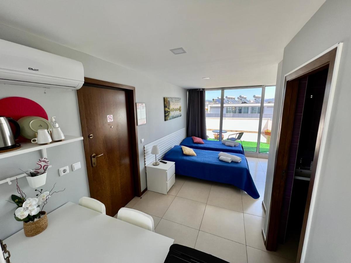 Habitación en casa particular Privado E Entrada Independente Com Aquecimento E Terraco - Vila Centro Braga